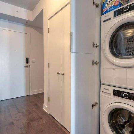 2 Bedroom Condo In The Heart Of The City Montreal Exterior foto